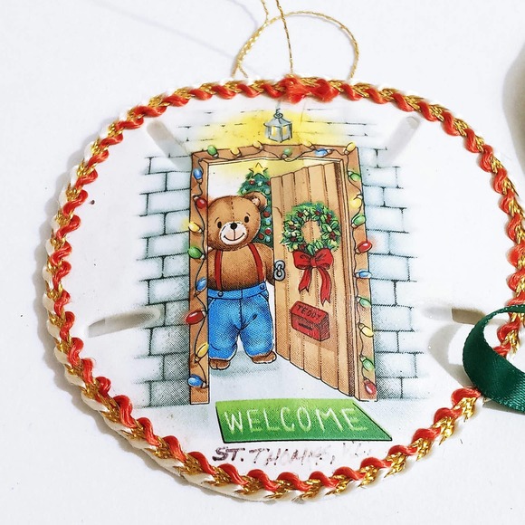 Vtg Christmas Sand Dollar Ornaments 3 Beach Decor Seashore Hand Painted (z) - Picture 3 of 5